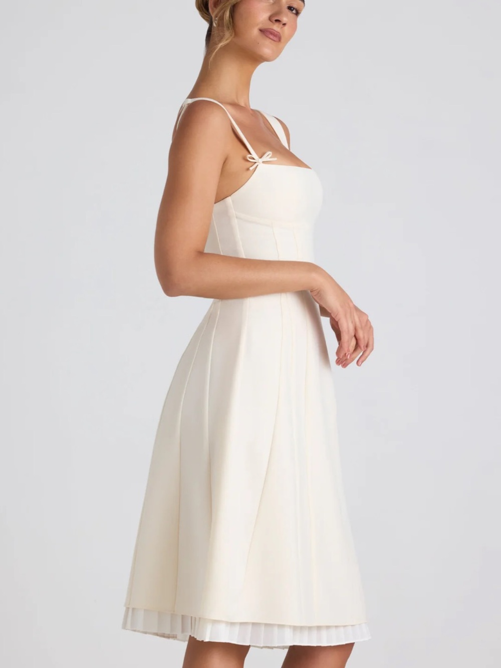 Oh Polly Isadora Bow-Detail Midi Dress in Ivory - Picture 3 of 4